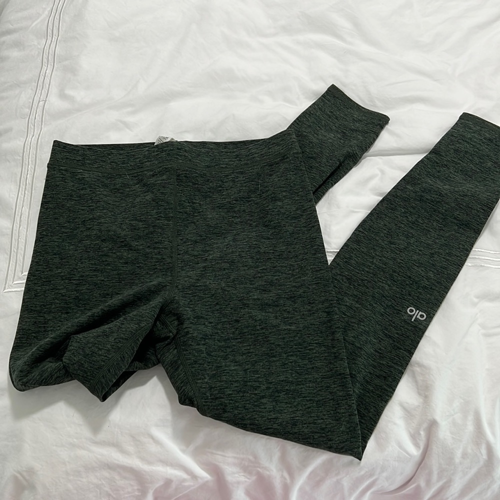 Brand new  Alo SOFT leggings
